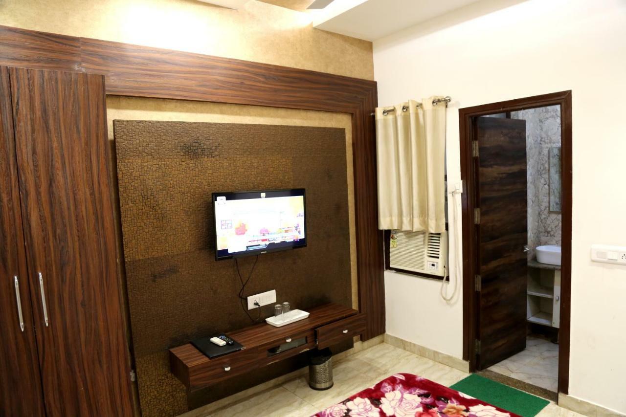 Vrindāvan Shree Anand Dham酒店 外观 照片