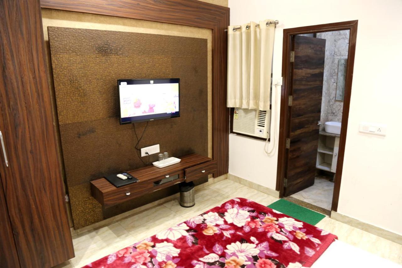 Vrindāvan Shree Anand Dham酒店 外观 照片